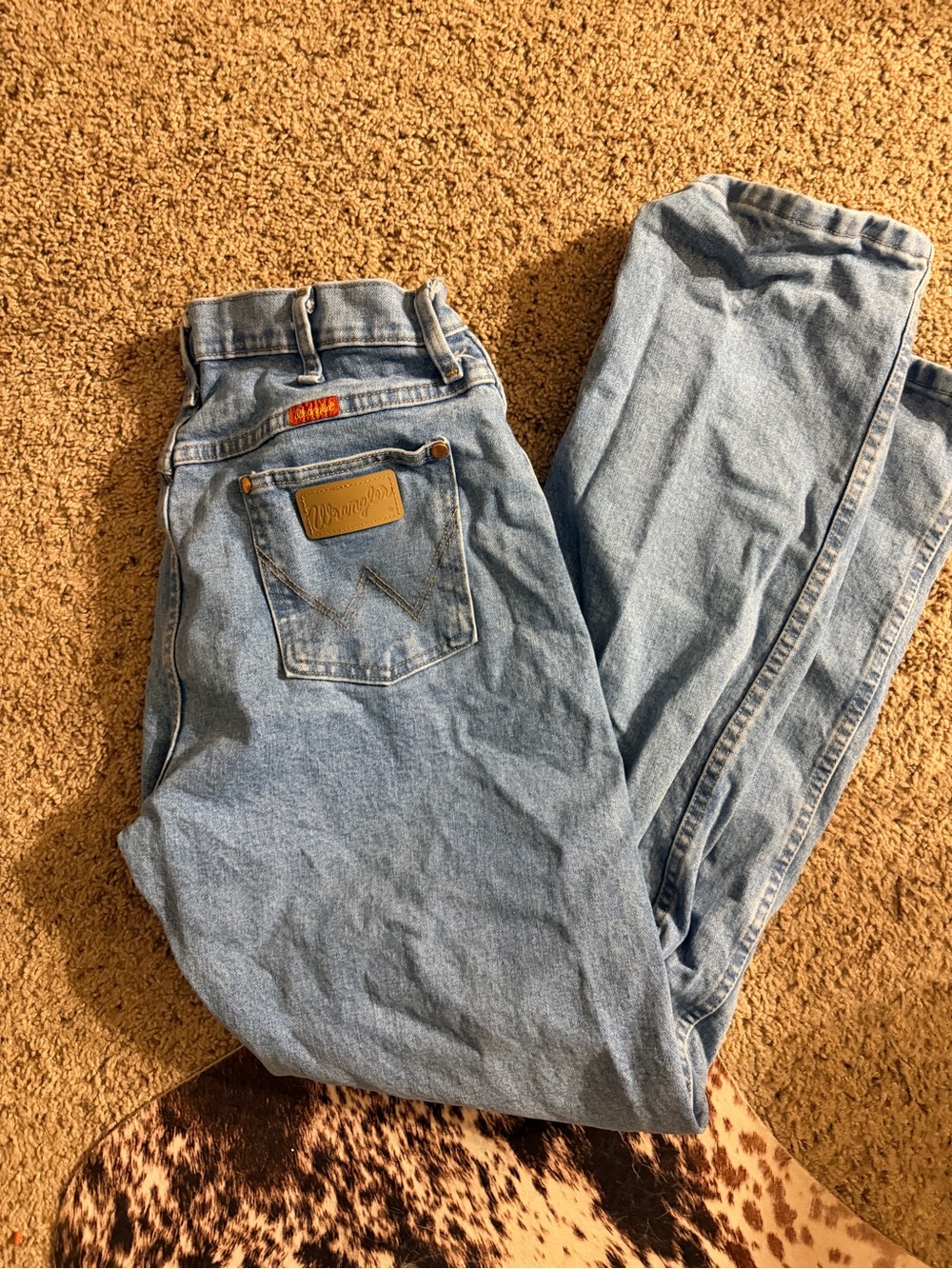 Wrangler Light Blue Relaxed Fit Men's Jeans